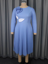 Elegant O Neck Flower Embellishment Pleated Midi Dress